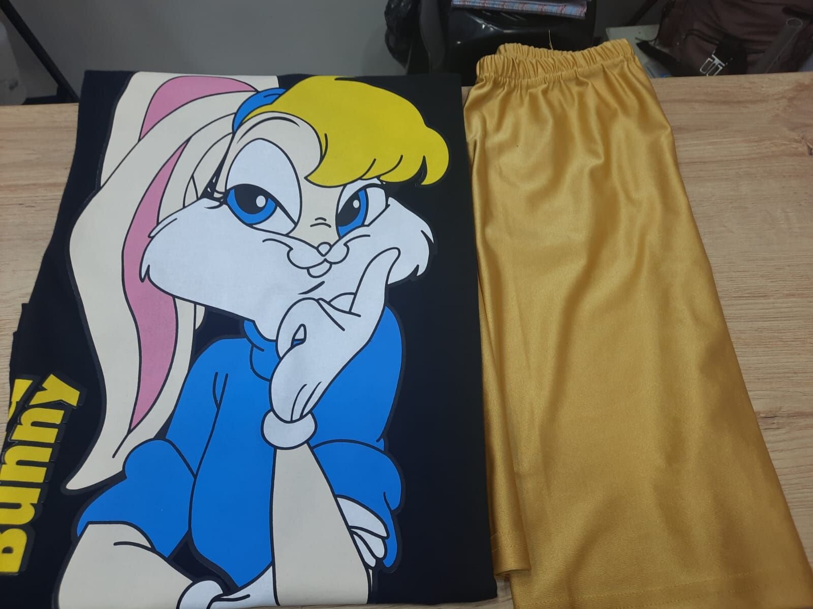 Conjunto oversize de Lola Bunny